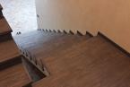 Обшивка бетонной лестницы массив ясеня